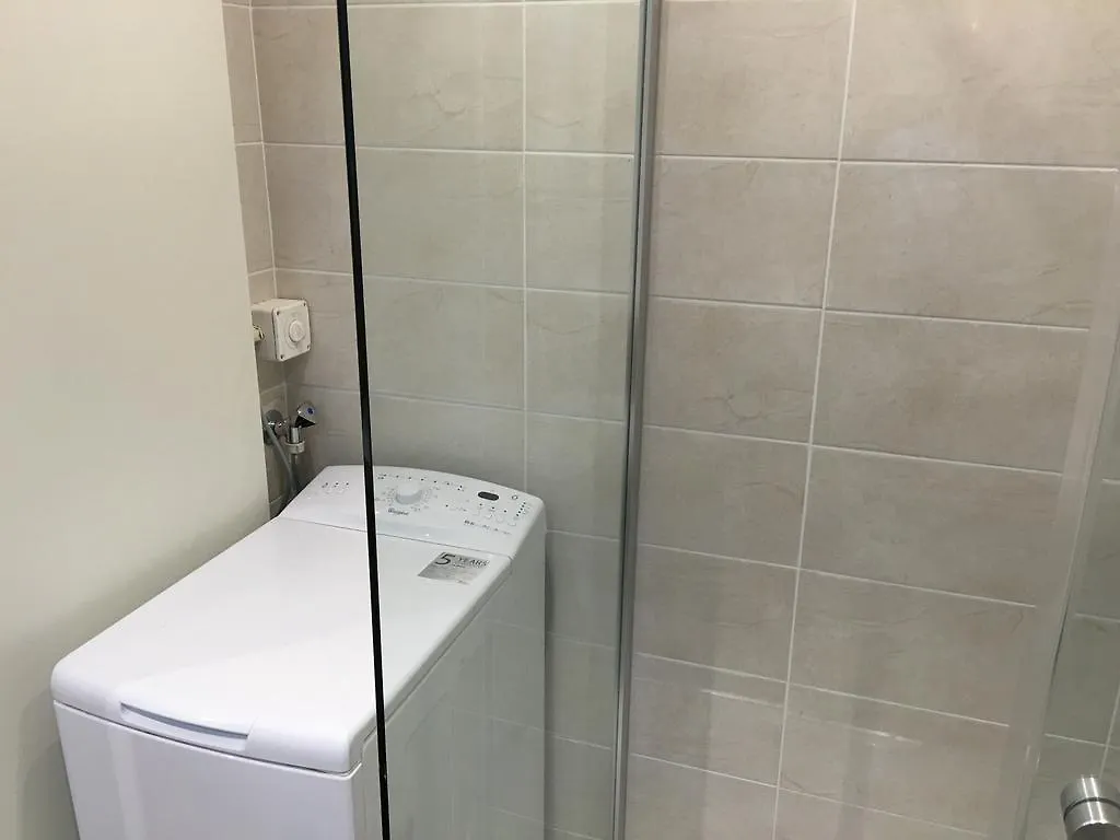 Larem Suites Old Town Geneva 0*,