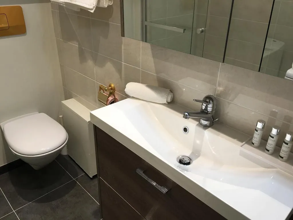 Larem Suites Old Town Geneva Apartment