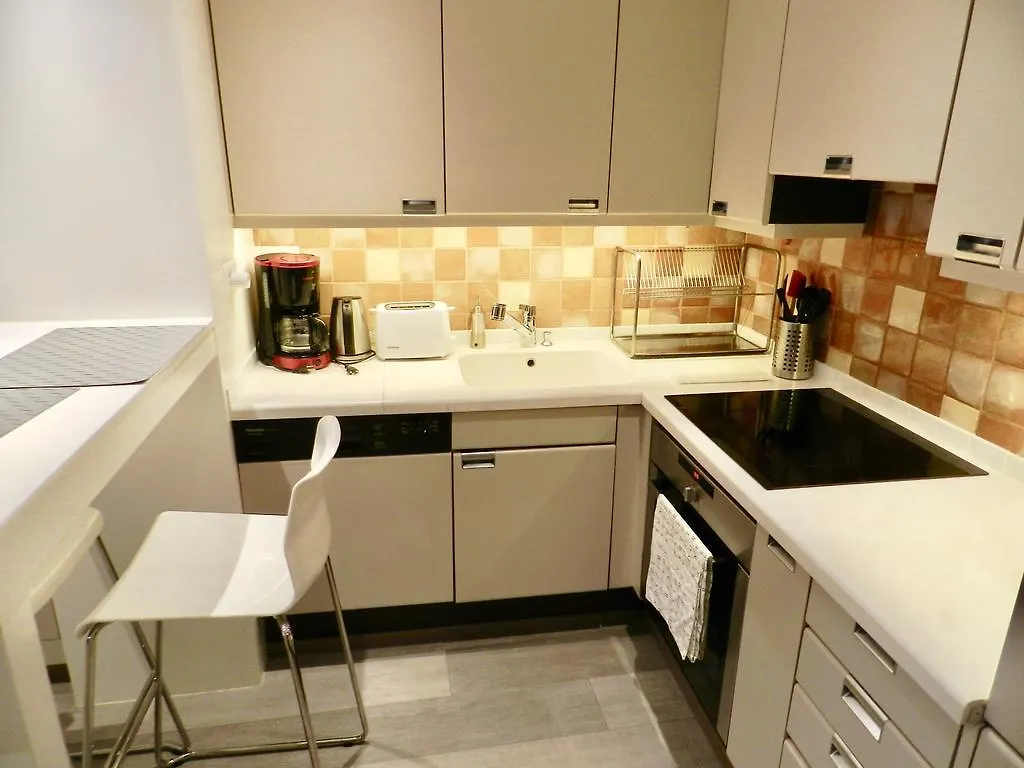 Apartment Larem Suites Old Town Geneva