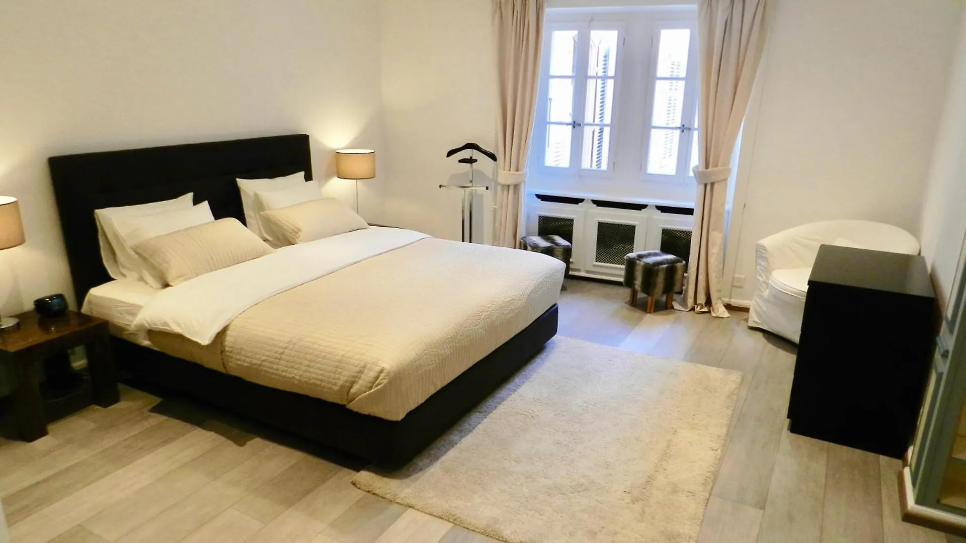 Apartment Larem Suites Old Town Geneva