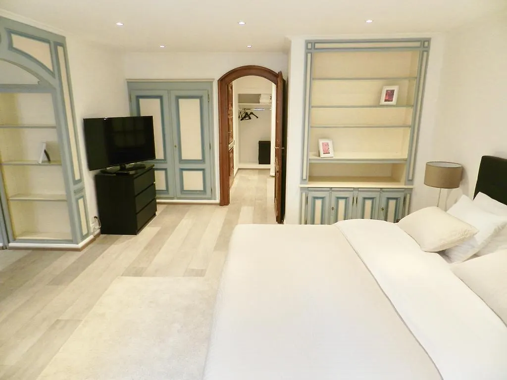 Apartment Larem Suites Old Town Geneva