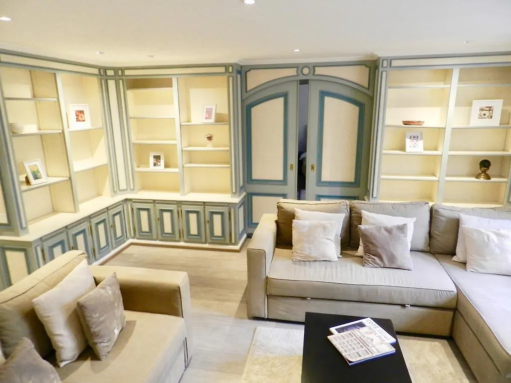 Larem Suites Old Town Geneva 0*,  Switzerland